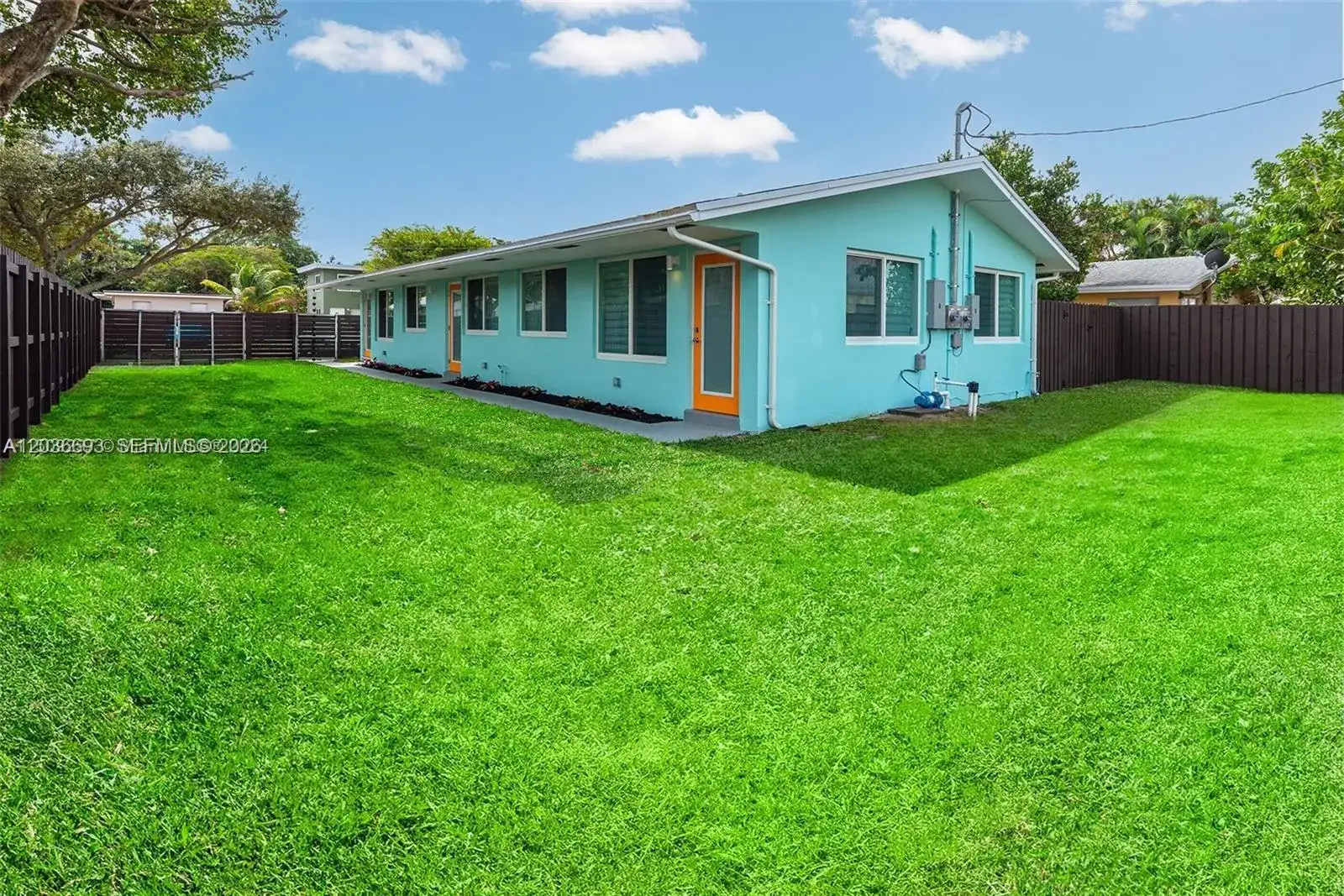 831 NE 40th St # 3, Oakland Park FL 33334 photo 3