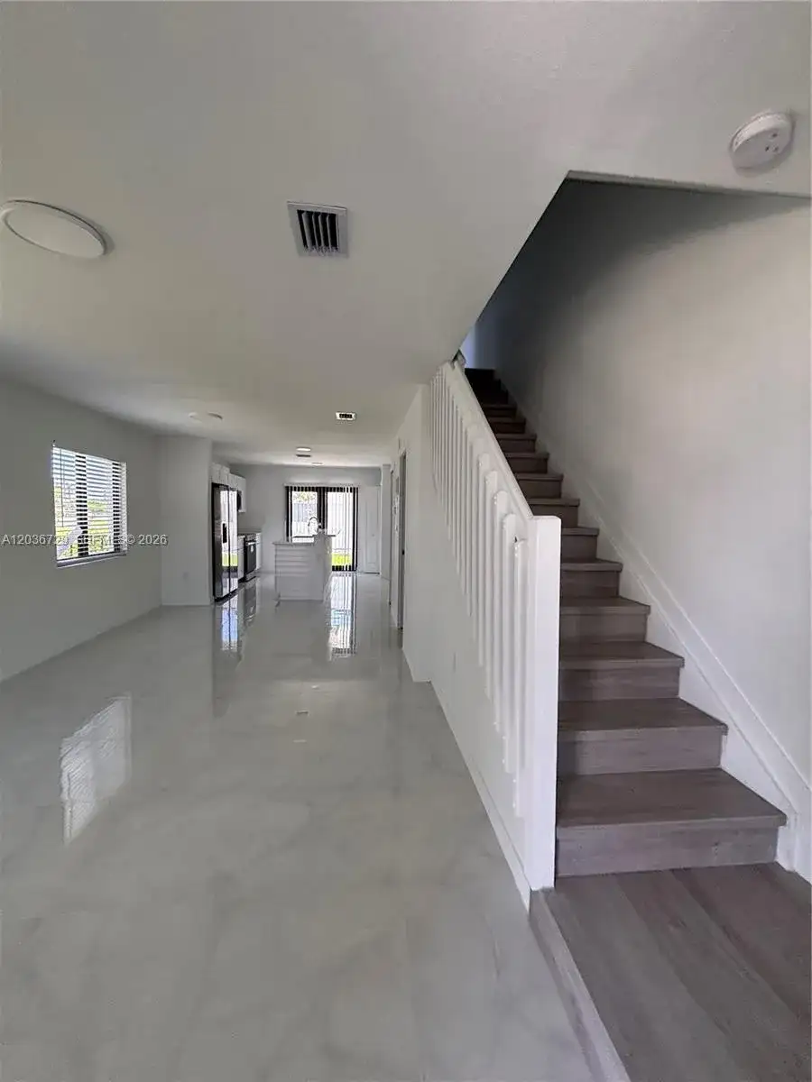 1459 NW 2nd Ave # 1, Florida City FL 33034 photo 5