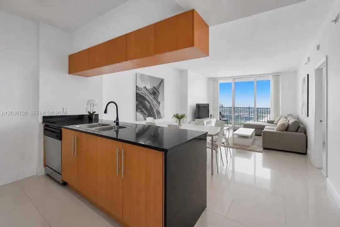 1750 N Bayshore Dr # 3811, Miami FL 33132 photo 2