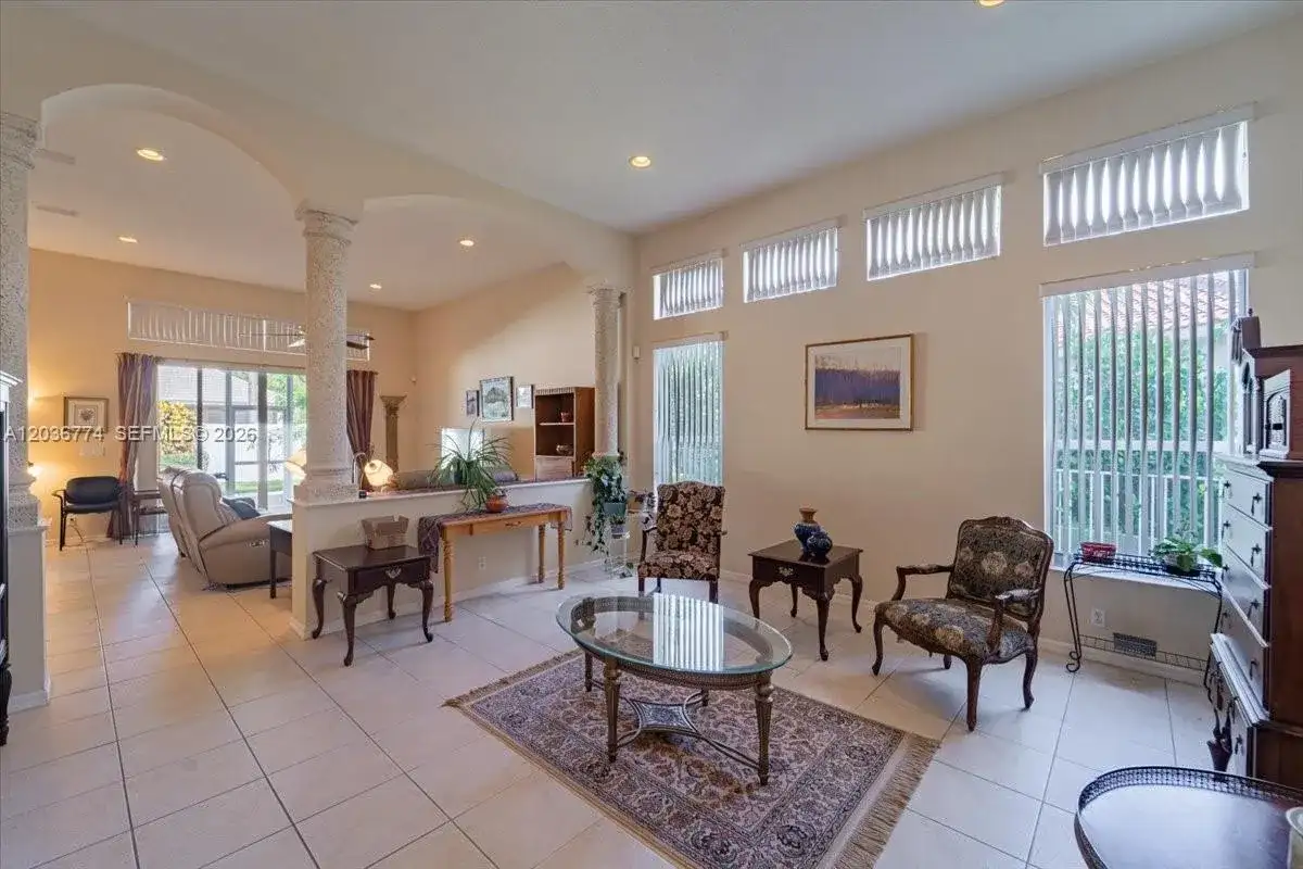 5932 NW 56th Cir, Coral Springs FL 33067 photo 4