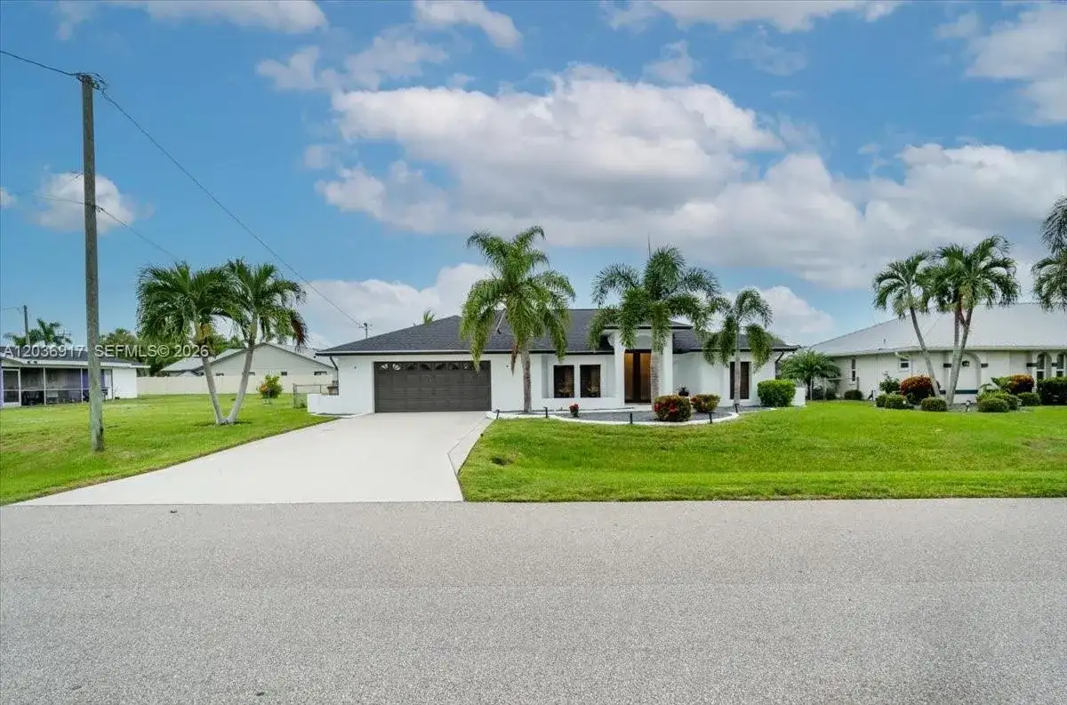 3728 SE 18 Ave, Cape Coral FL 33904 photo 3