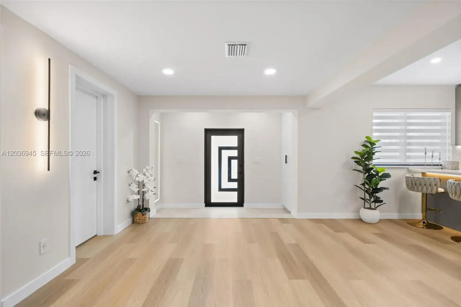1178 Grant St, Hollywood FL 33019 photo 4