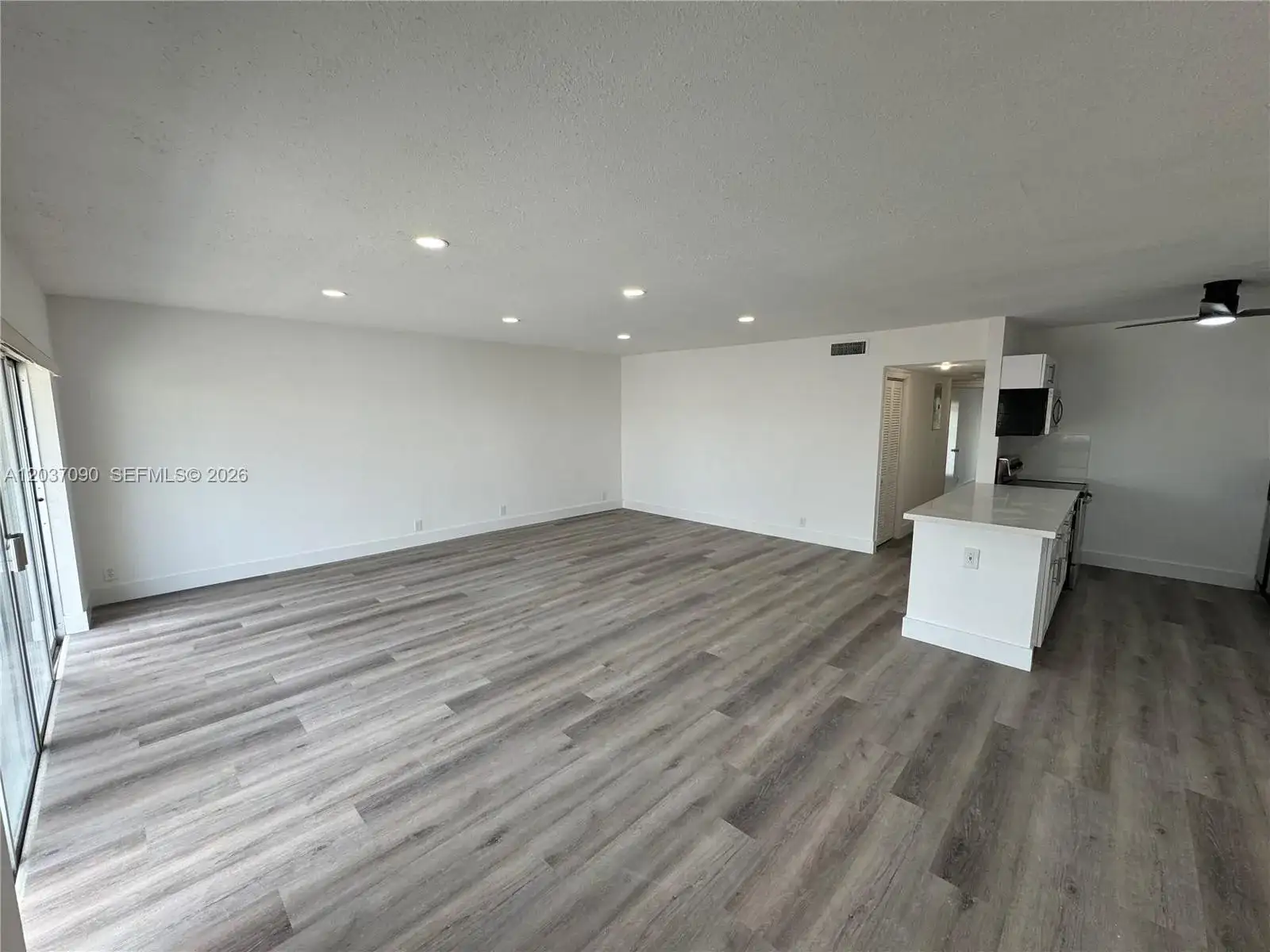 630 Layne Blvd # 211, Hallandale Beach FL 33009 photo 2