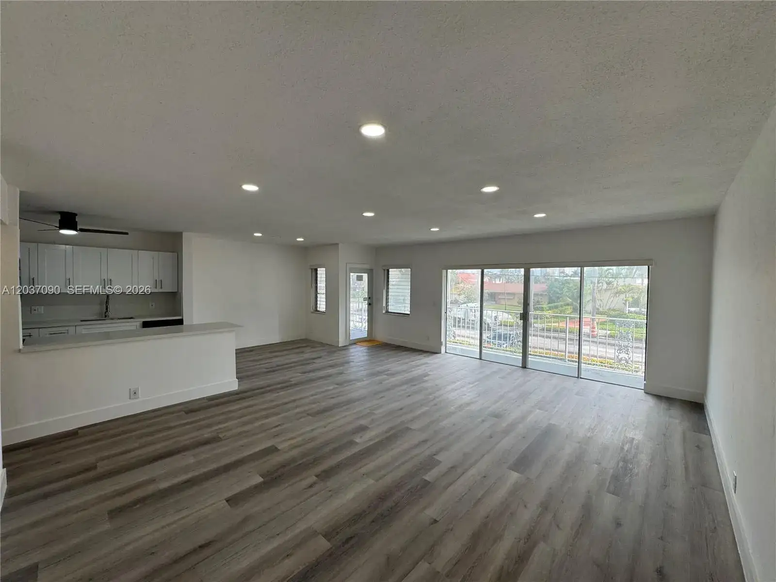 630 Layne Blvd # 211, Hallandale Beach FL 33009 photo 3