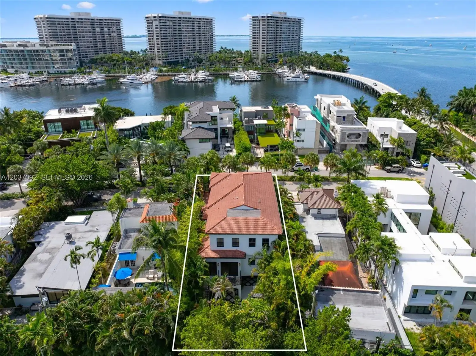 1803 S Bayshore Ln, Miami FL 33133 photo 2