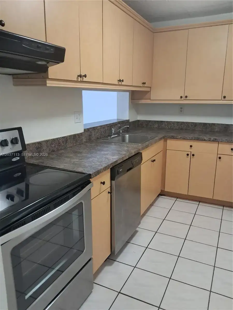 8420 SW 133rd Ave Rd # 120, Miami FL 33183 photo 5