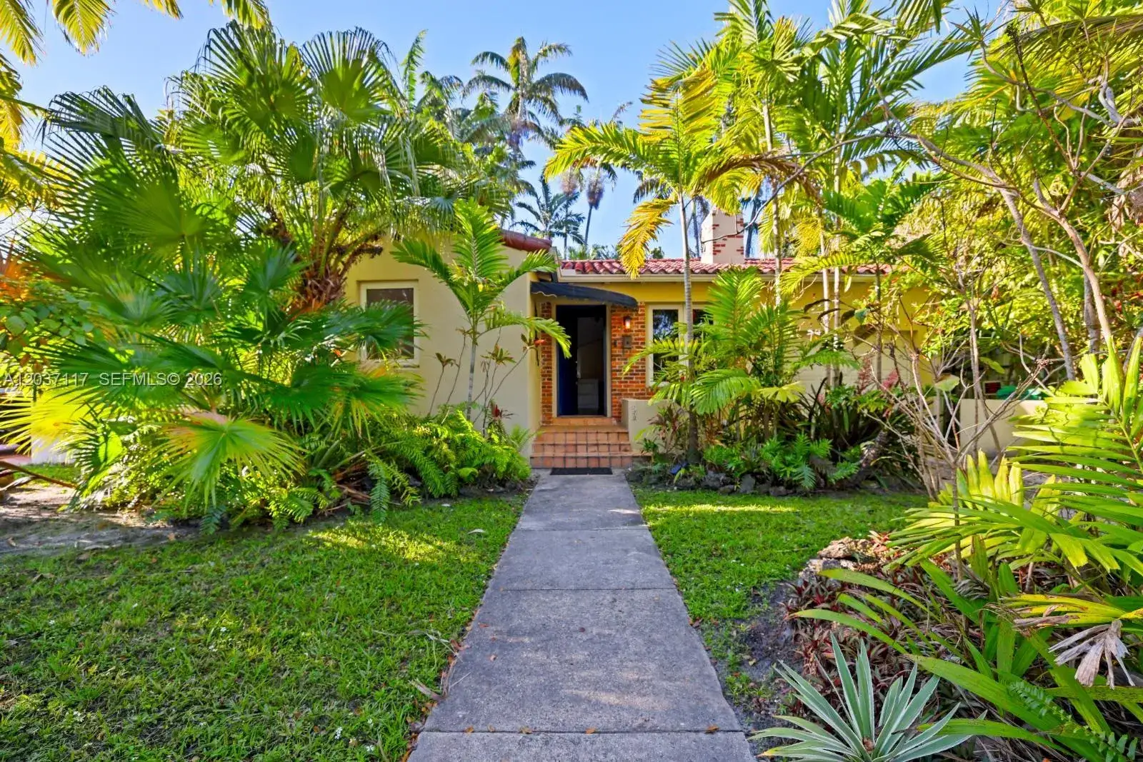 720 NE 75th St, Miami FL 33138 photo 2
