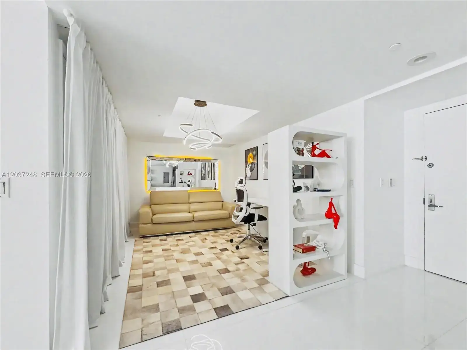465 Brickell Ave # 1605, Miami FL 33131 photo 3