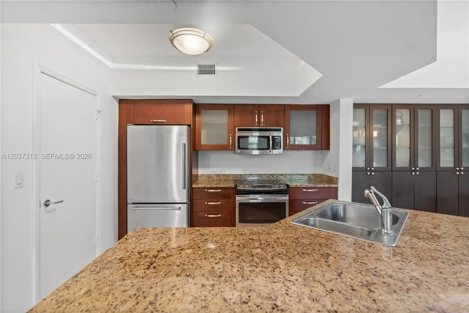 20000 E Country Club Dr # 306, Aventura FL 33180 photo 5