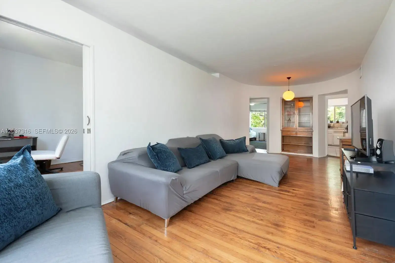 6941 Bay Dr # B3, Miami Beach FL 33141 photo 2