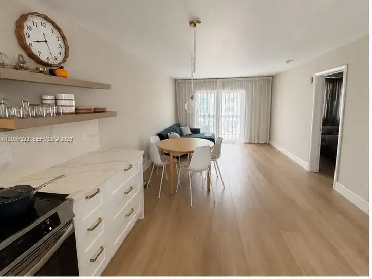 220 Washington Ave # 5C, Miami Beach FL 33139 photo 2