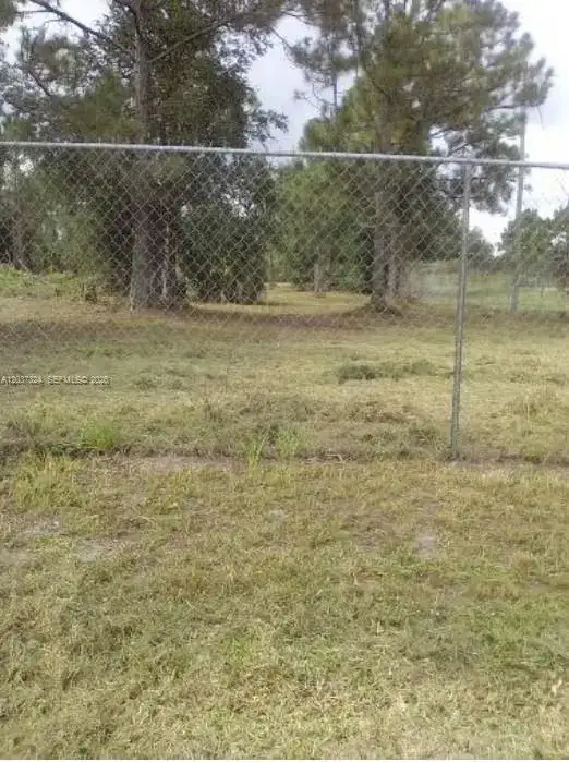 460 Horse Club Ave, Clewiston FL 33440 photo 3