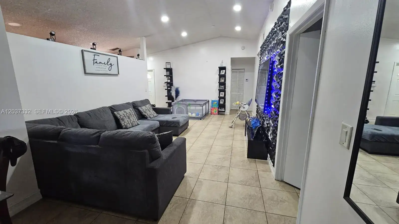 11878 SW 208th Ter, Miami FL 33177 photo 4