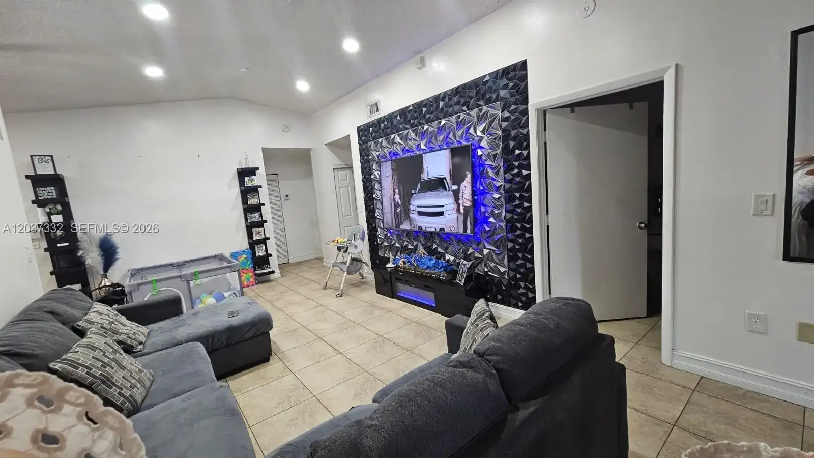 11878 SW 208th Ter, Miami FL 33177 photo 5