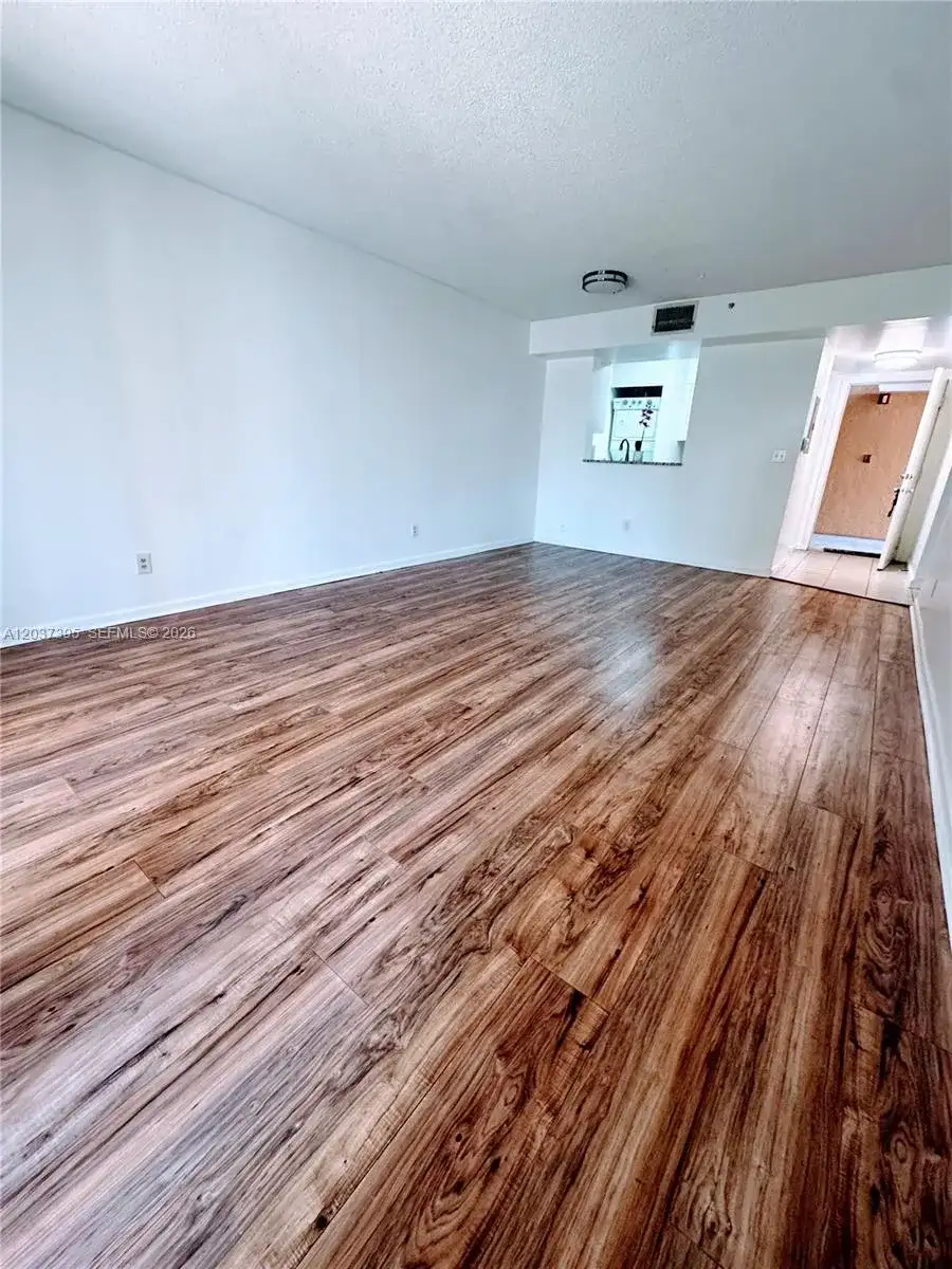 1341 SE 3rd Ave # 112, Dania Beach FL 33004 photo 3