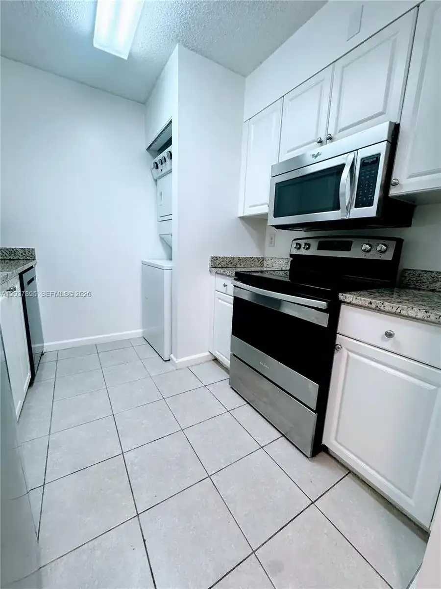 1341 SE 3rd Ave # 112, Dania Beach FL 33004 photo 5