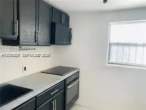 1079 NW 112th Ter, Miami FL 33168 photo 5