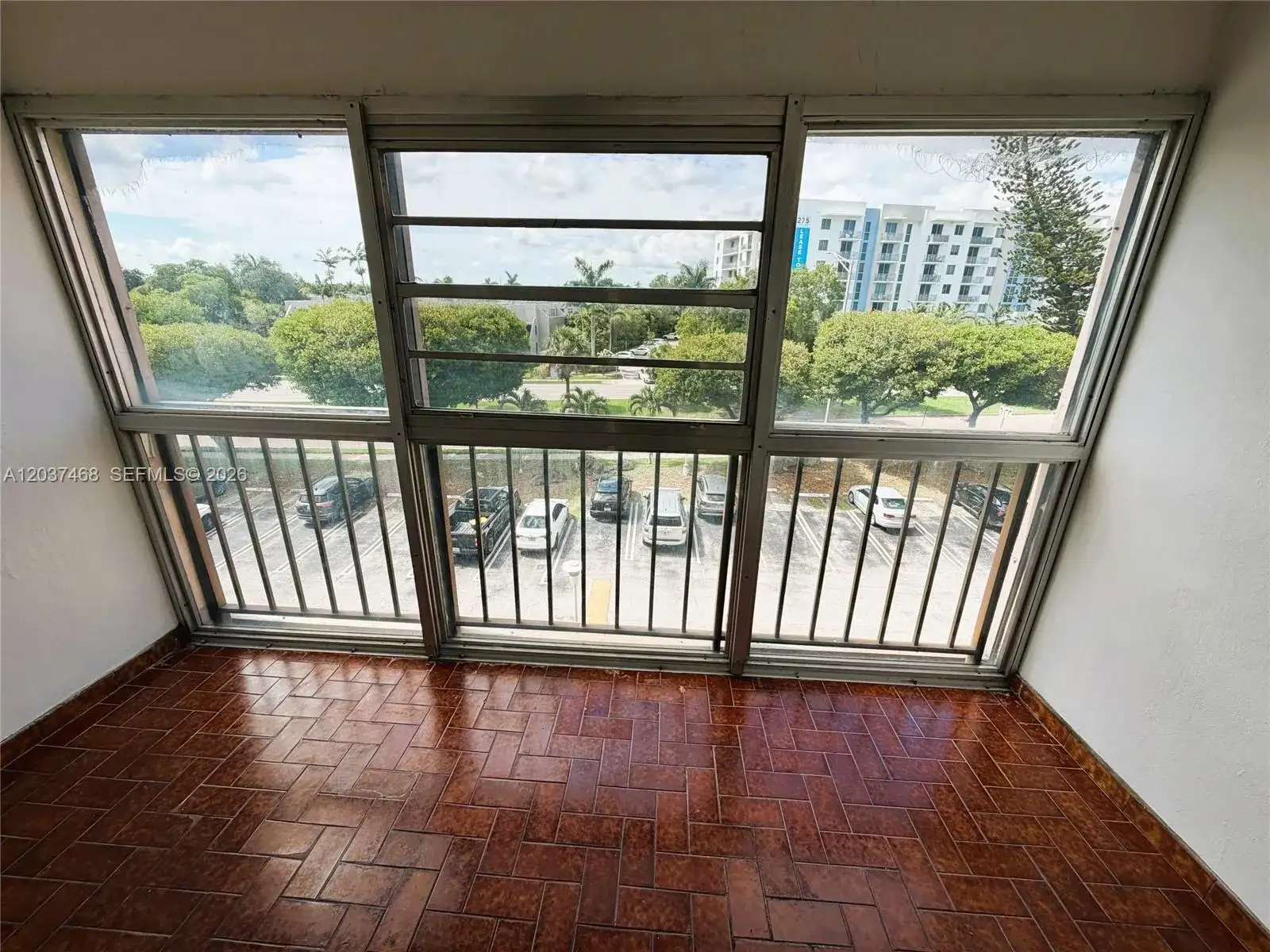 8775 Park Blvd # 406, Miami FL 33172 photo 4