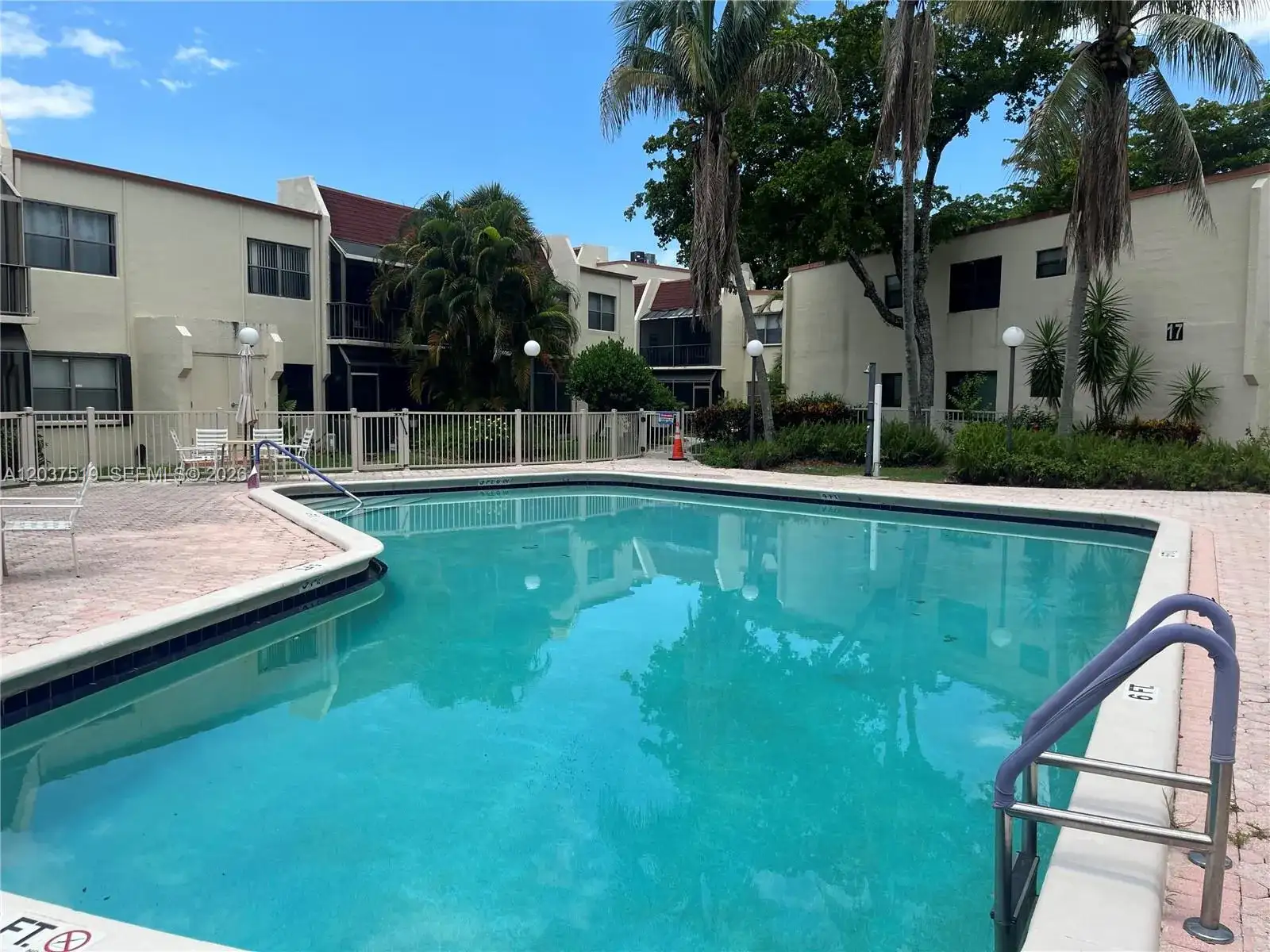 301 N Pine Island Rd # 165, Plantation FL 33324 photo 2
