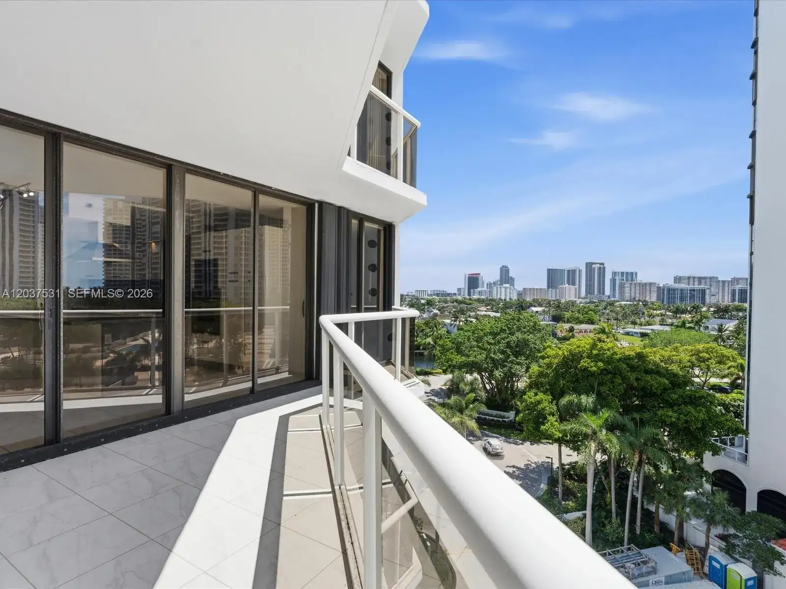 3610 Yacht Club Dr # 702, Aventura FL 33180 photo 2