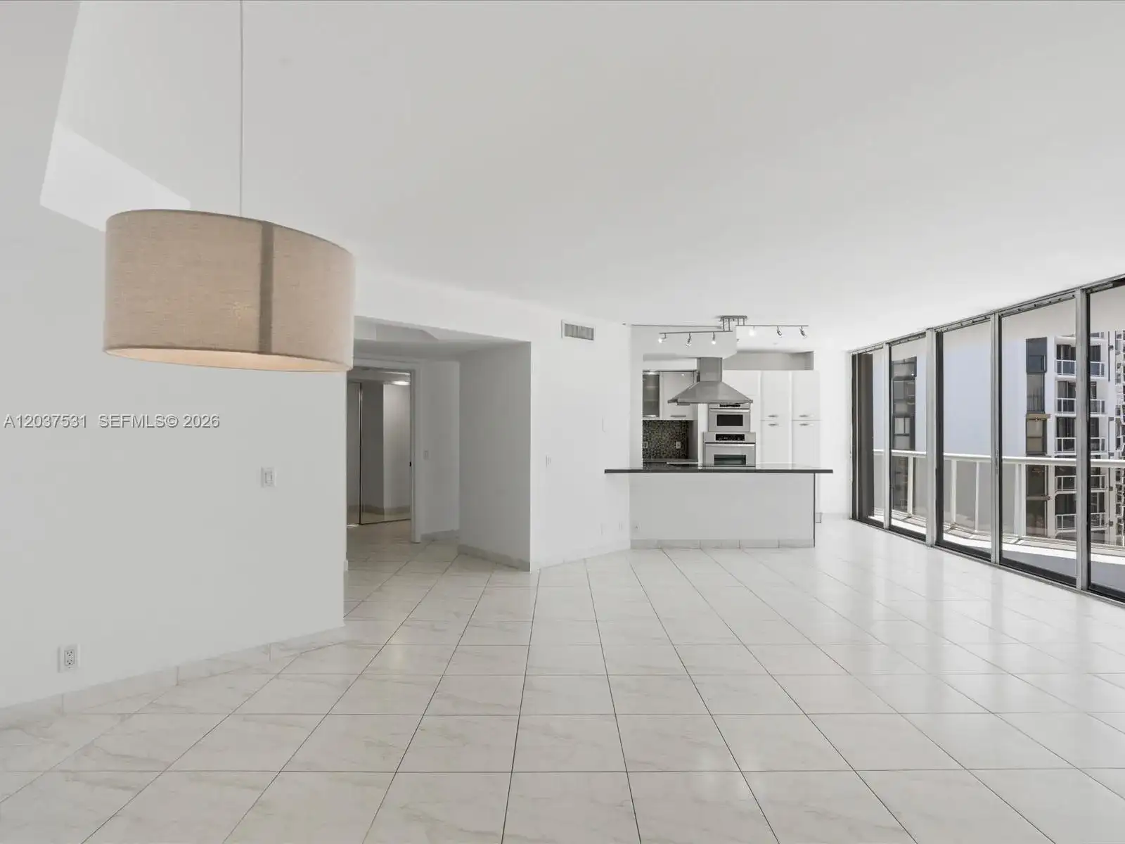 3610 Yacht Club Dr # 702, Aventura FL 33180 photo 3