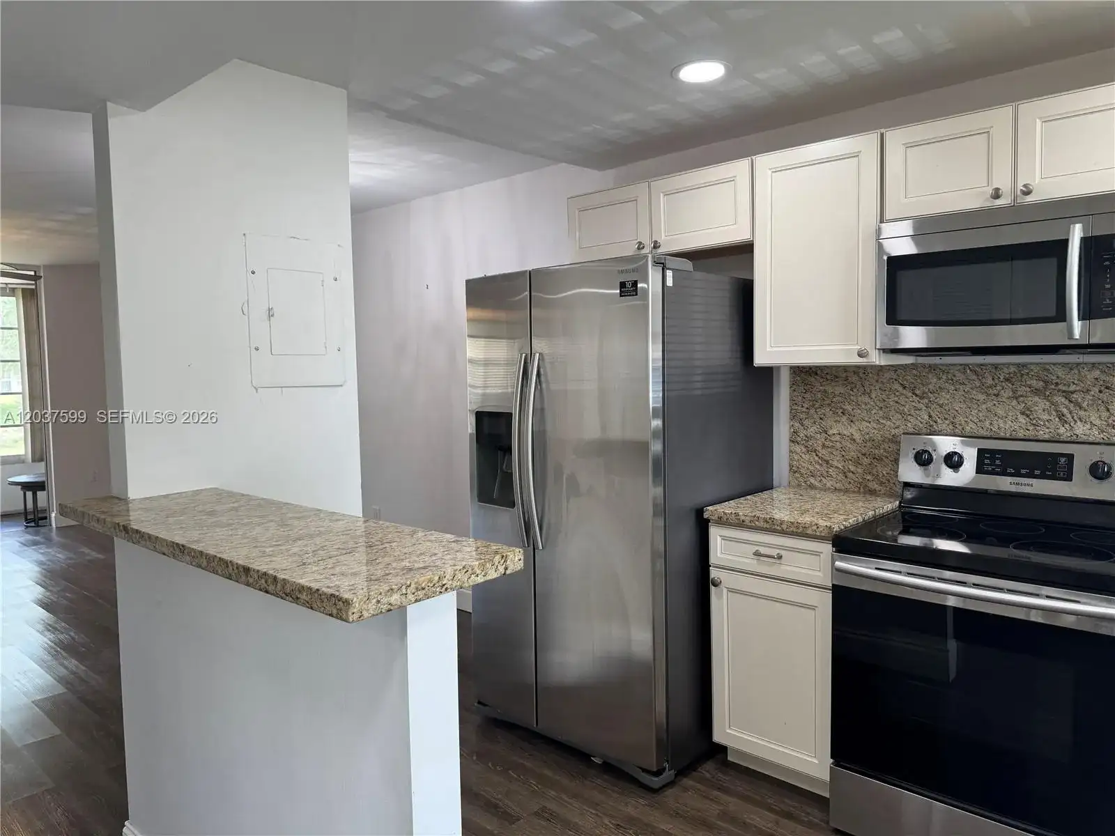 8325 Sunrise Lakes Blvd # 103, Sunrise FL 33322 photo 5