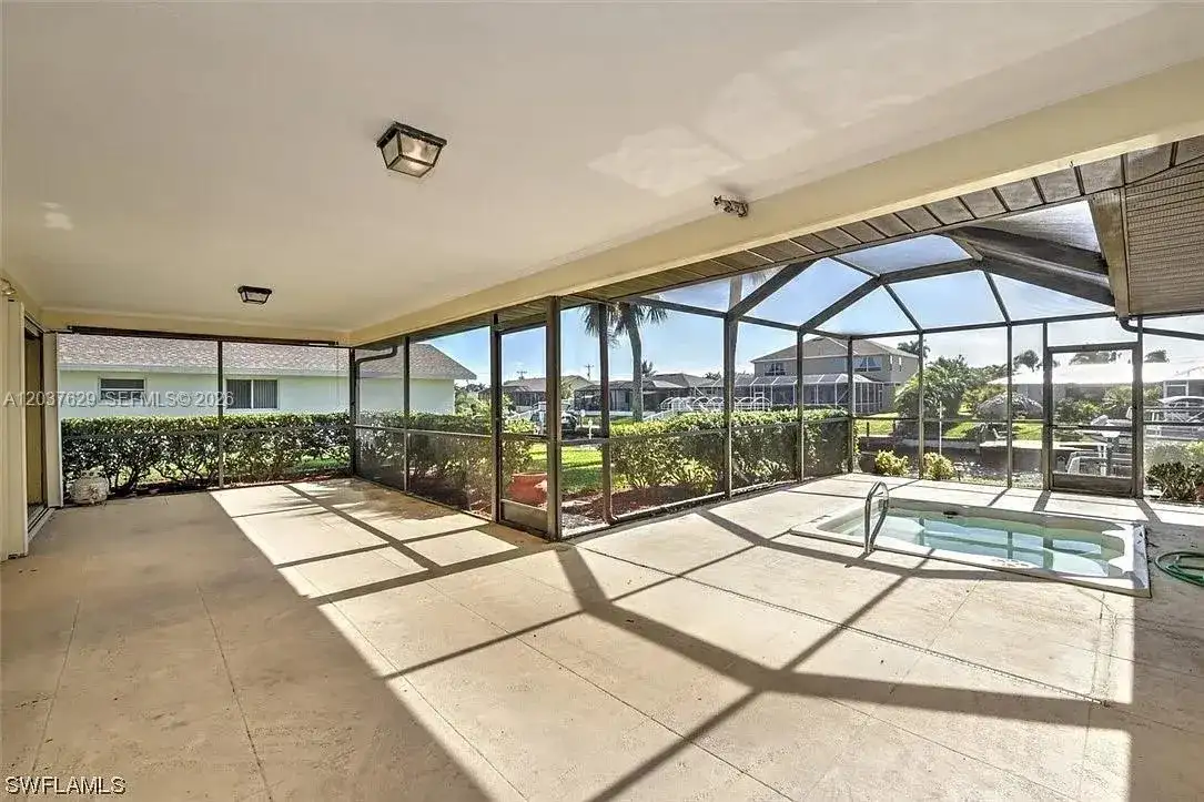 1822 SE 11 Ter, Cape Coral FL 33990 photo 4