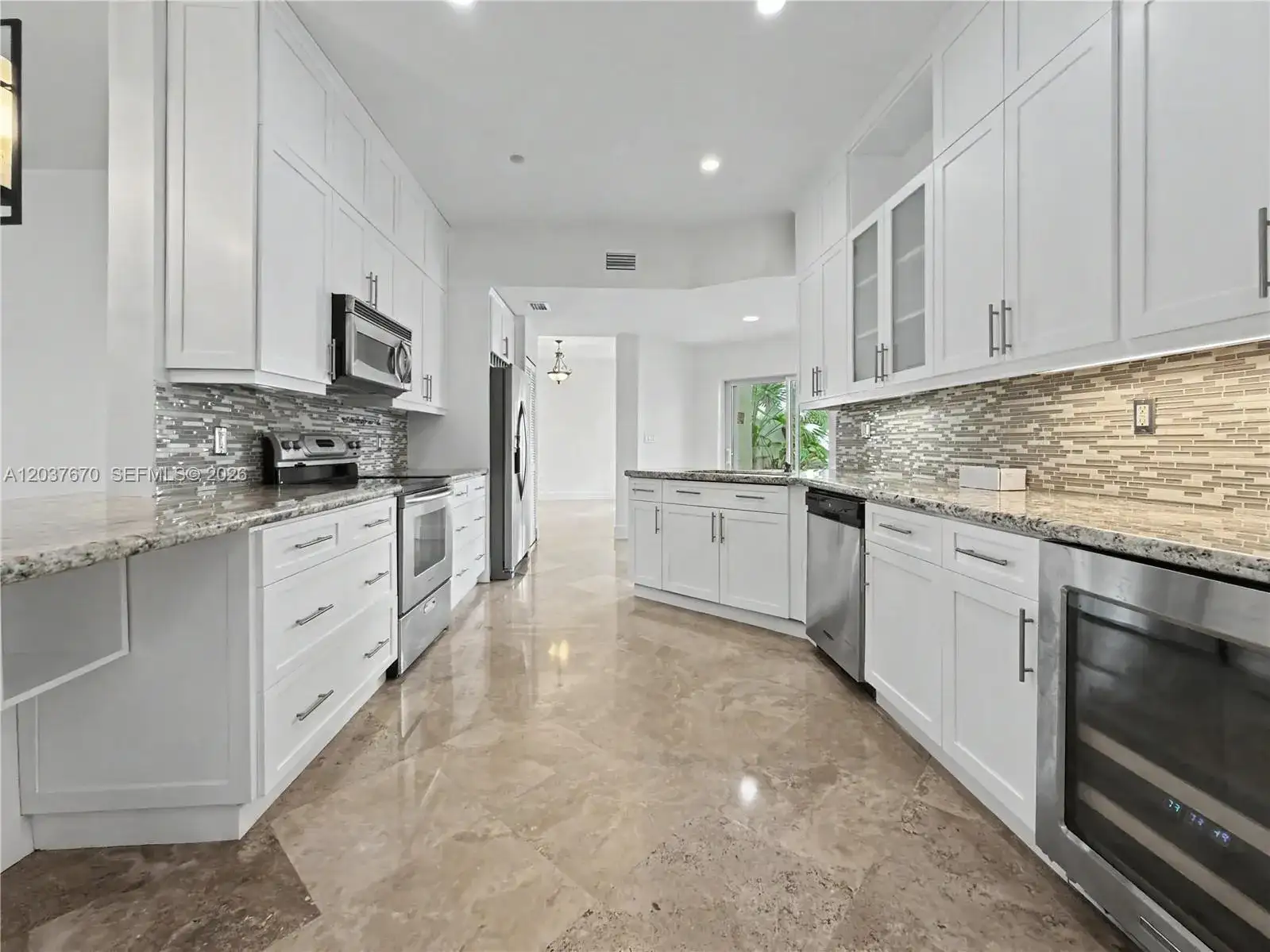 4725 NW 104th Ave, Doral FL 33178 photo 5