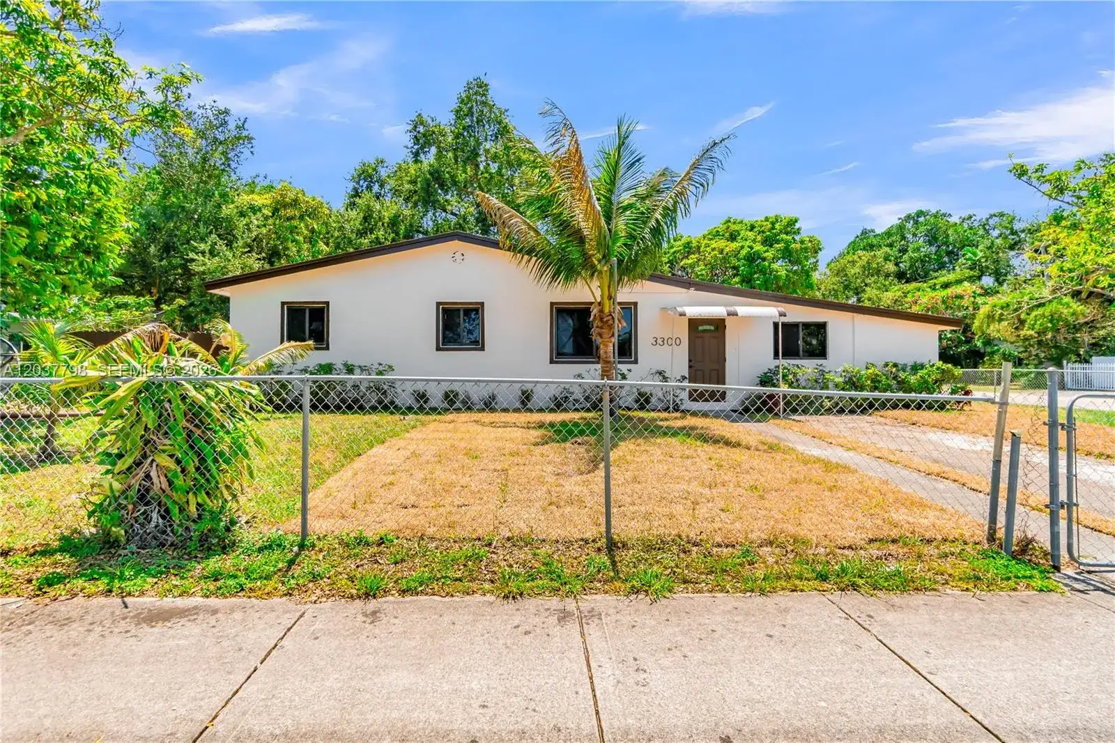 3300 SW 40th Ave, West Park FL 33023 photo 5