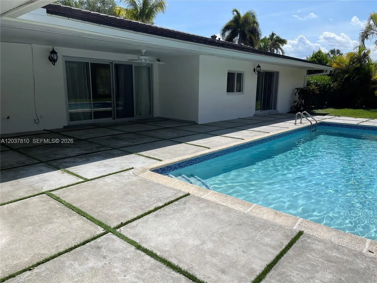 7361 SW 117th Ter, Pinecrest FL 33156 photo 2