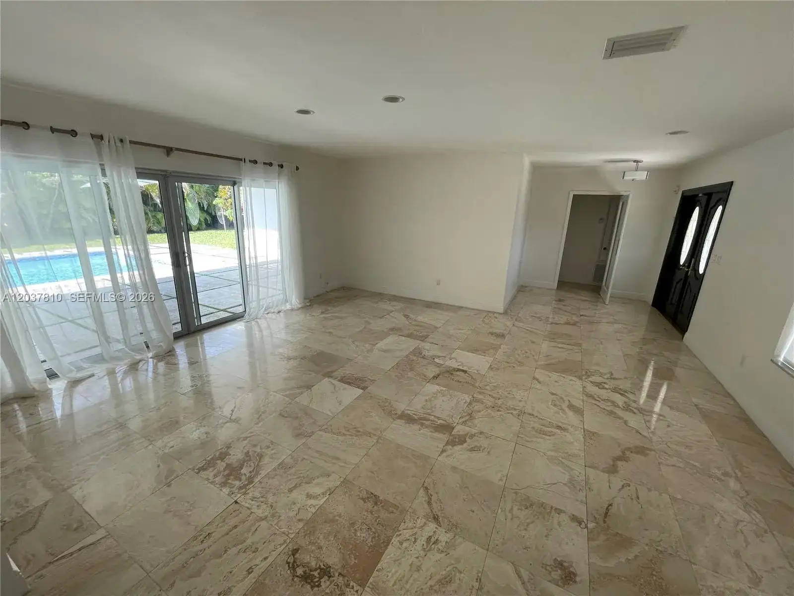 7361 SW 117th Ter, Pinecrest FL 33156 photo 4