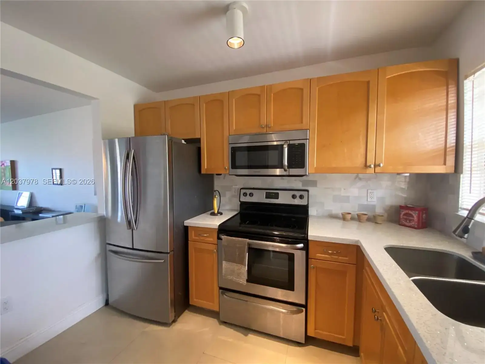 8861 Sunrise Lakes Blvd # 311, Sunrise FL 33322 photo 3