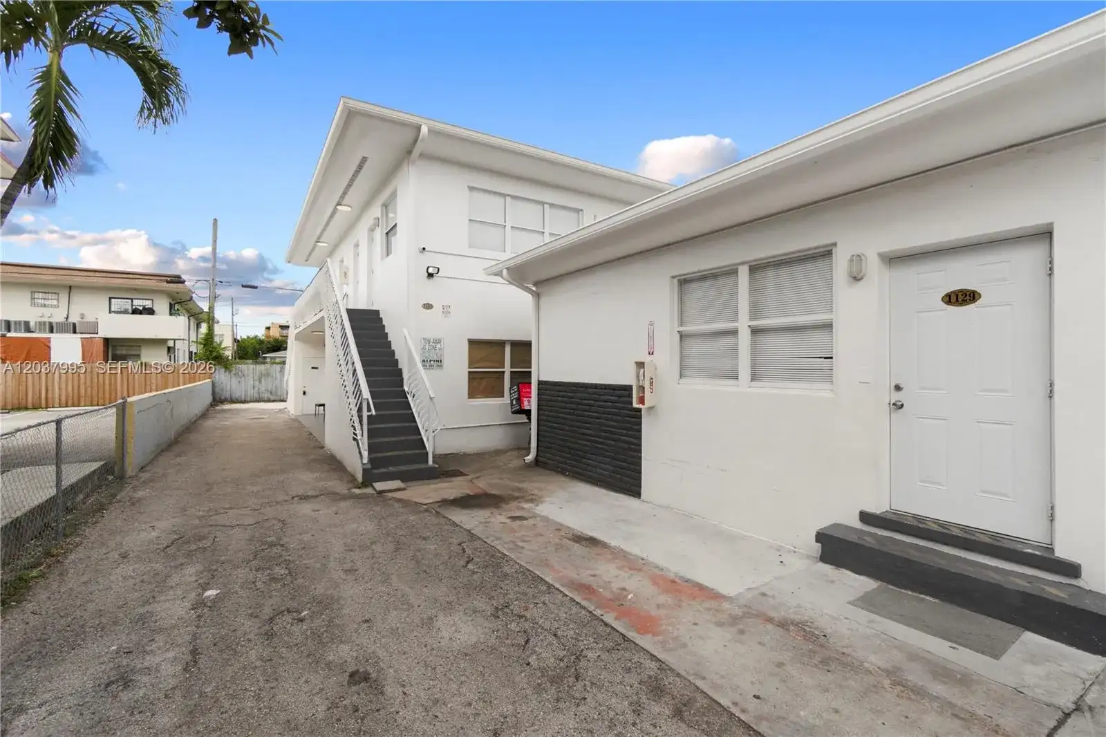 1131 SW 7th St, Miami FL 33130 photo 4
