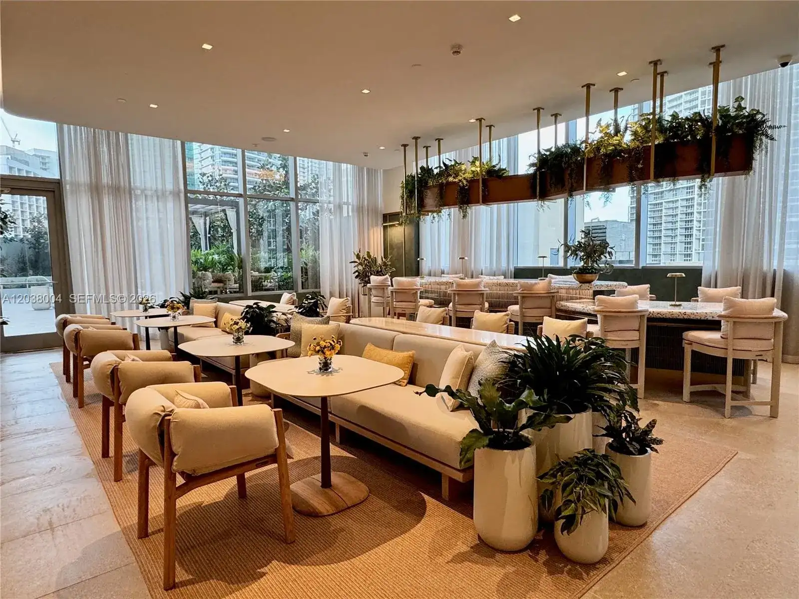 77 SE 5th St # 4002, Miami FL 33131 photo 3