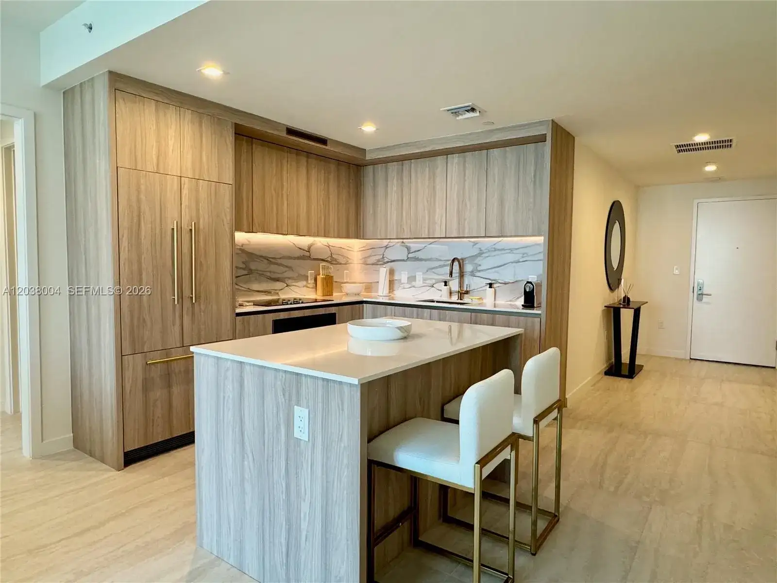 77 SE 5th St # 4002, Miami FL 33131 photo 5