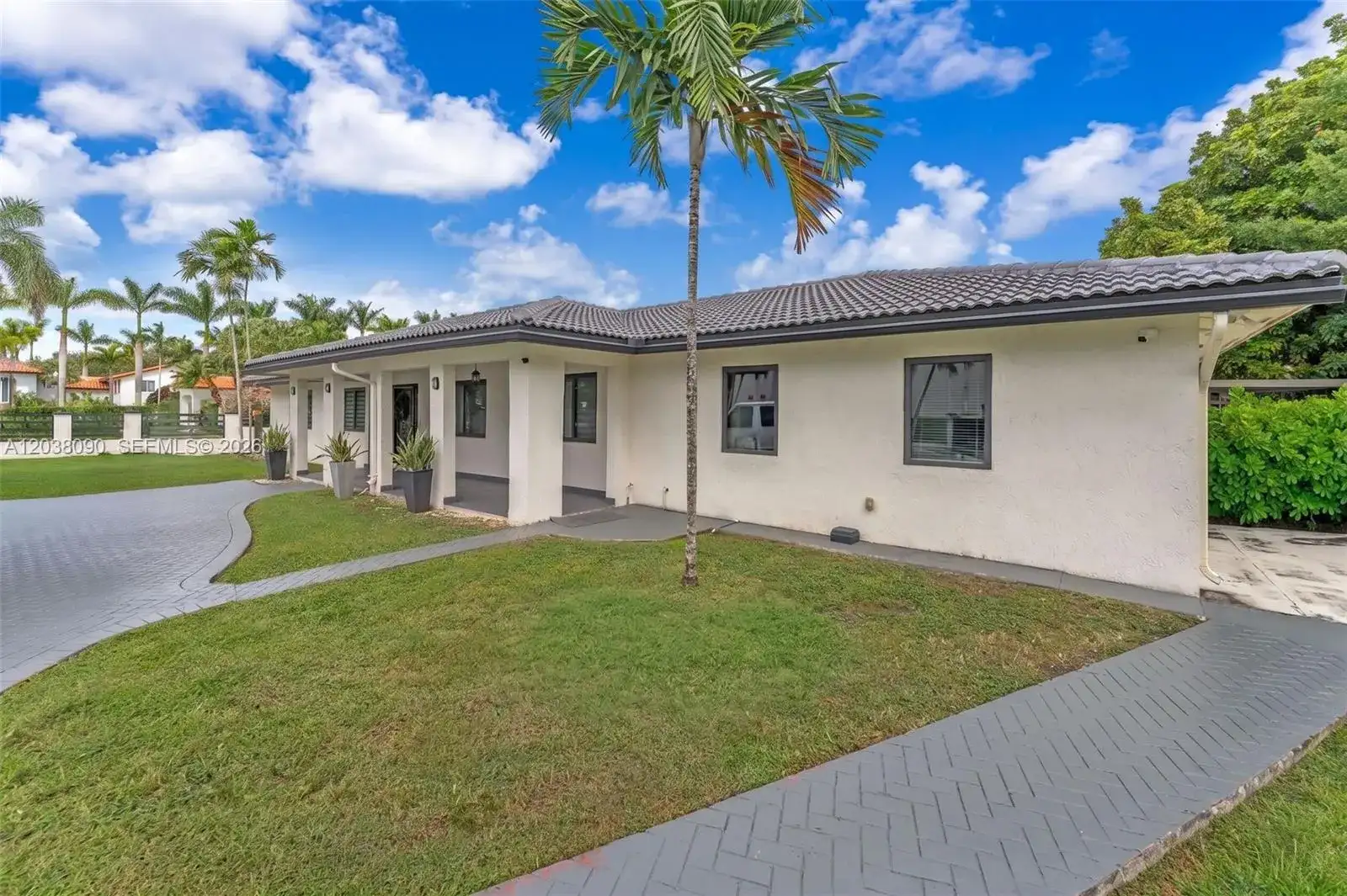 551 SW 127th Ave, Miami FL 33184 photo 3