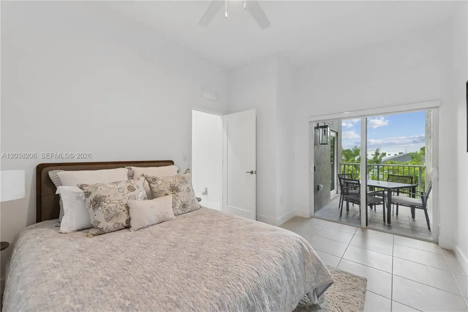 635 NW 30 terrace, Pompano Beach FL 33069 photo 2