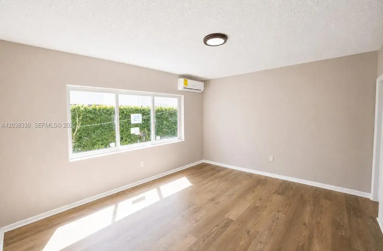 7271 Gary Ave # 4, Miami Beach FL 33141 photo 2