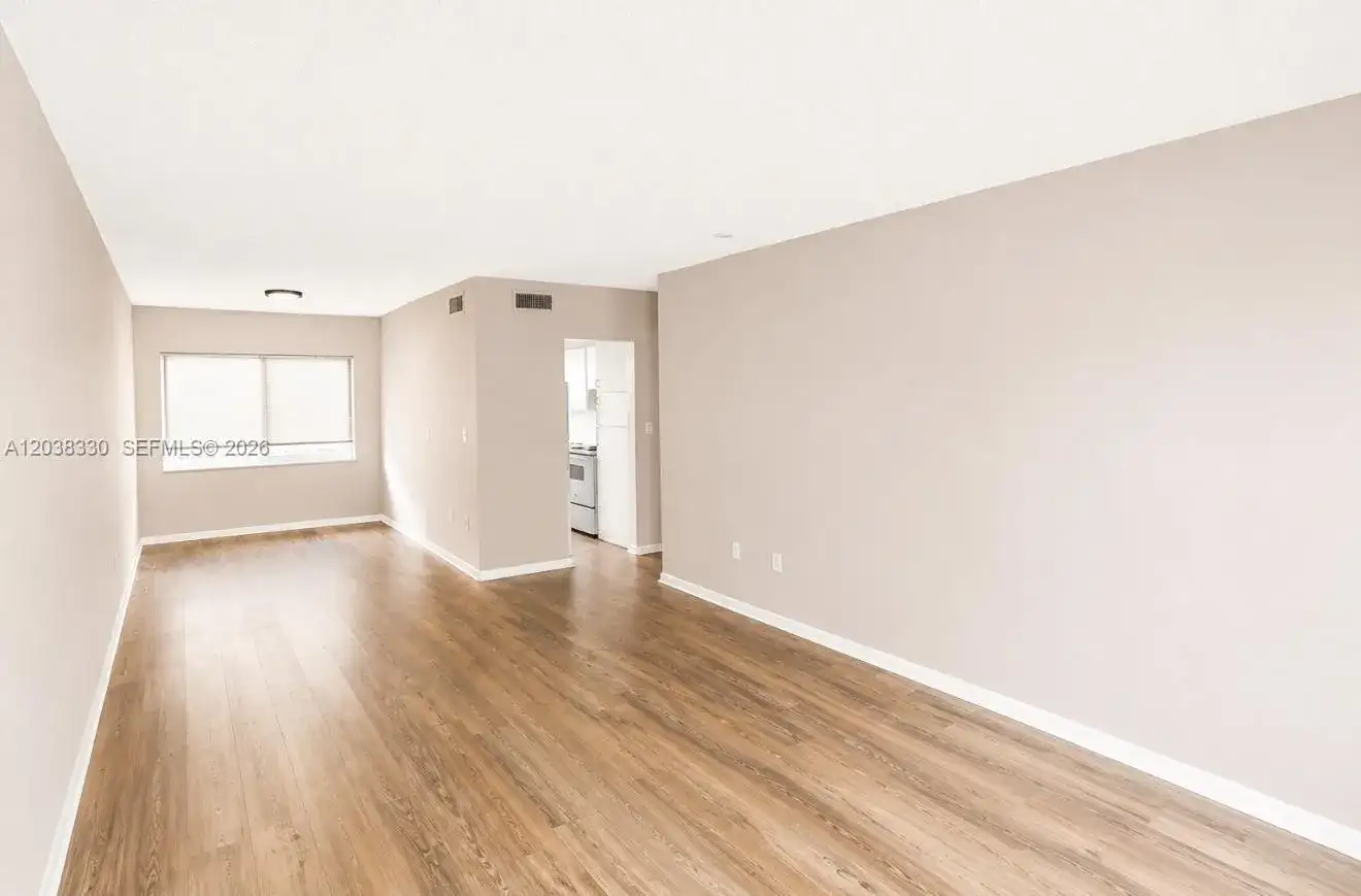 7271 Gary Ave # 4, Miami Beach FL 33141 photo 3
