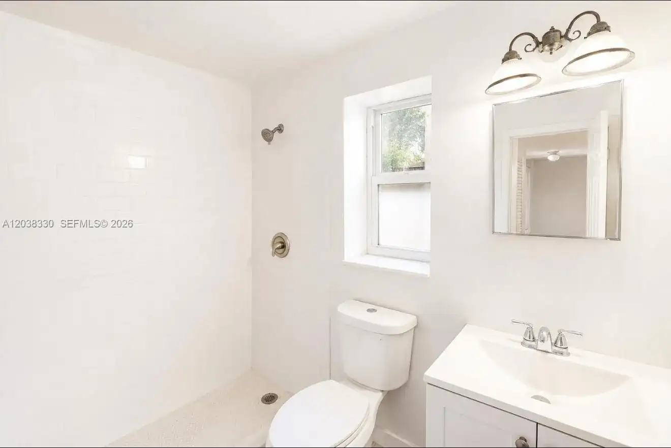 7271 Gary Ave # 4, Miami Beach FL 33141 photo 4