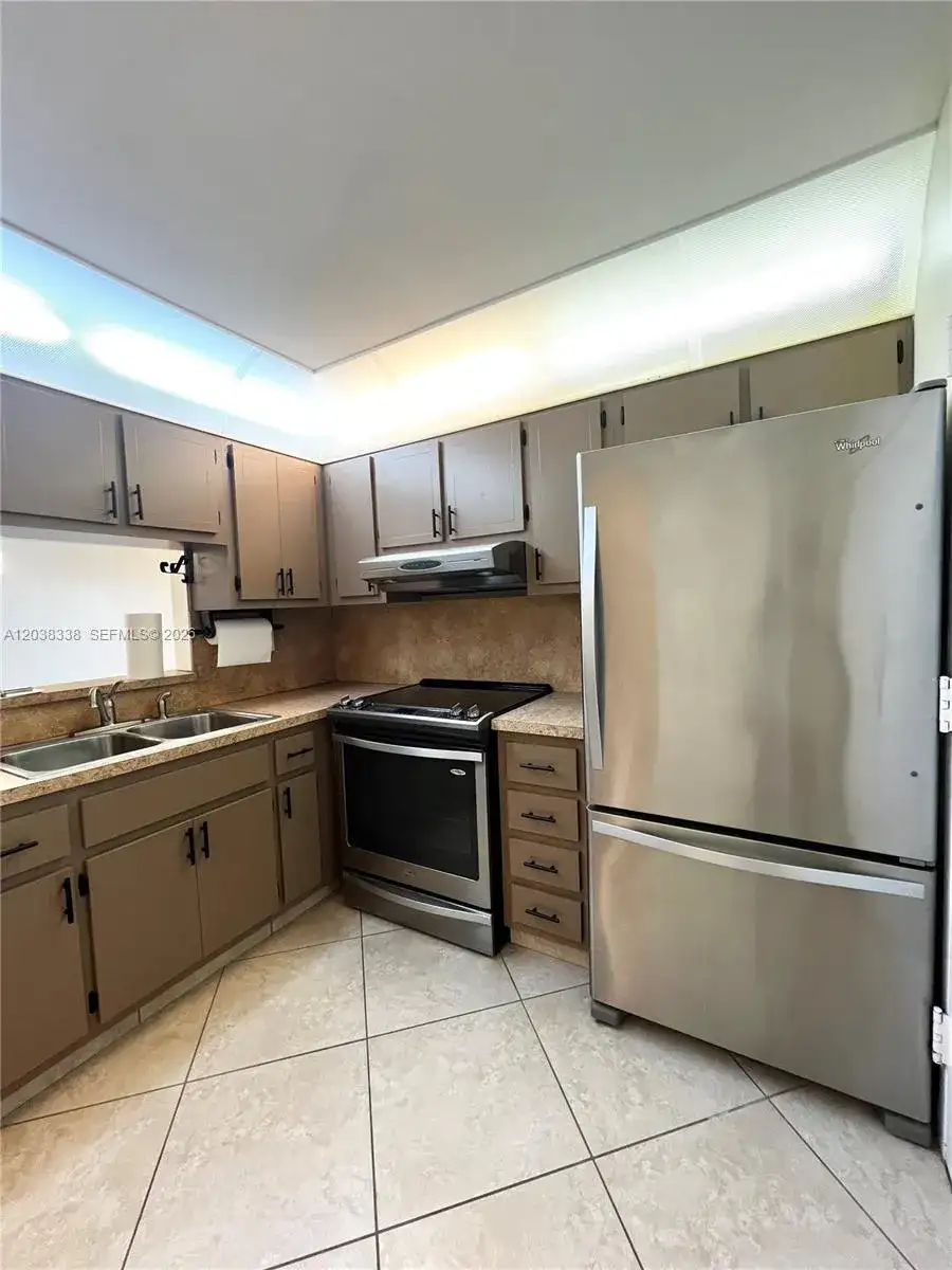 12035 NE 2nd Ave # A302, North Miami FL 33161 photo 2