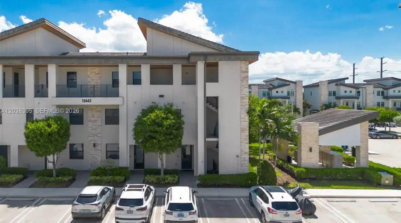 10443 NW 82nd St # 8, Doral FL 33178 photo 2