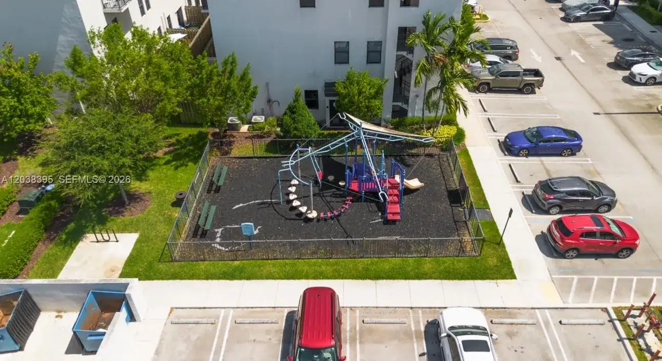 10443 NW 82nd St # 8, Doral FL 33178 photo 4
