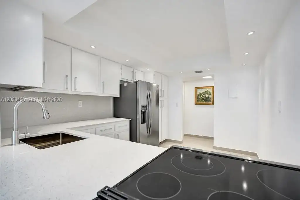 400 Leslie Dr # 1022, Hallandale Beach FL 33009 photo 5