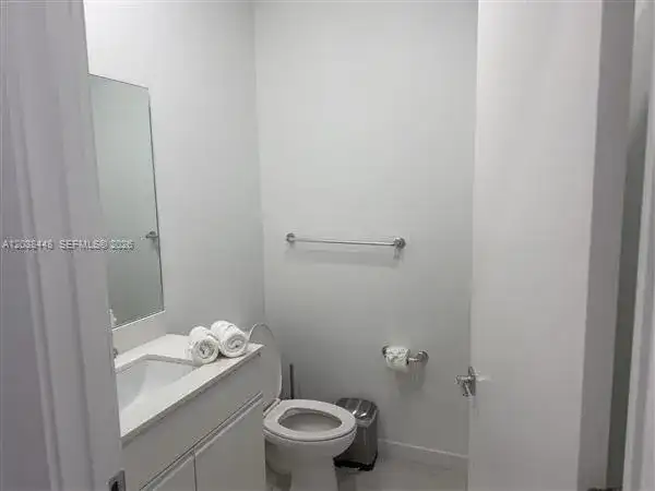 2201 Polk St # 101, Hollywood FL 33020 photo 4