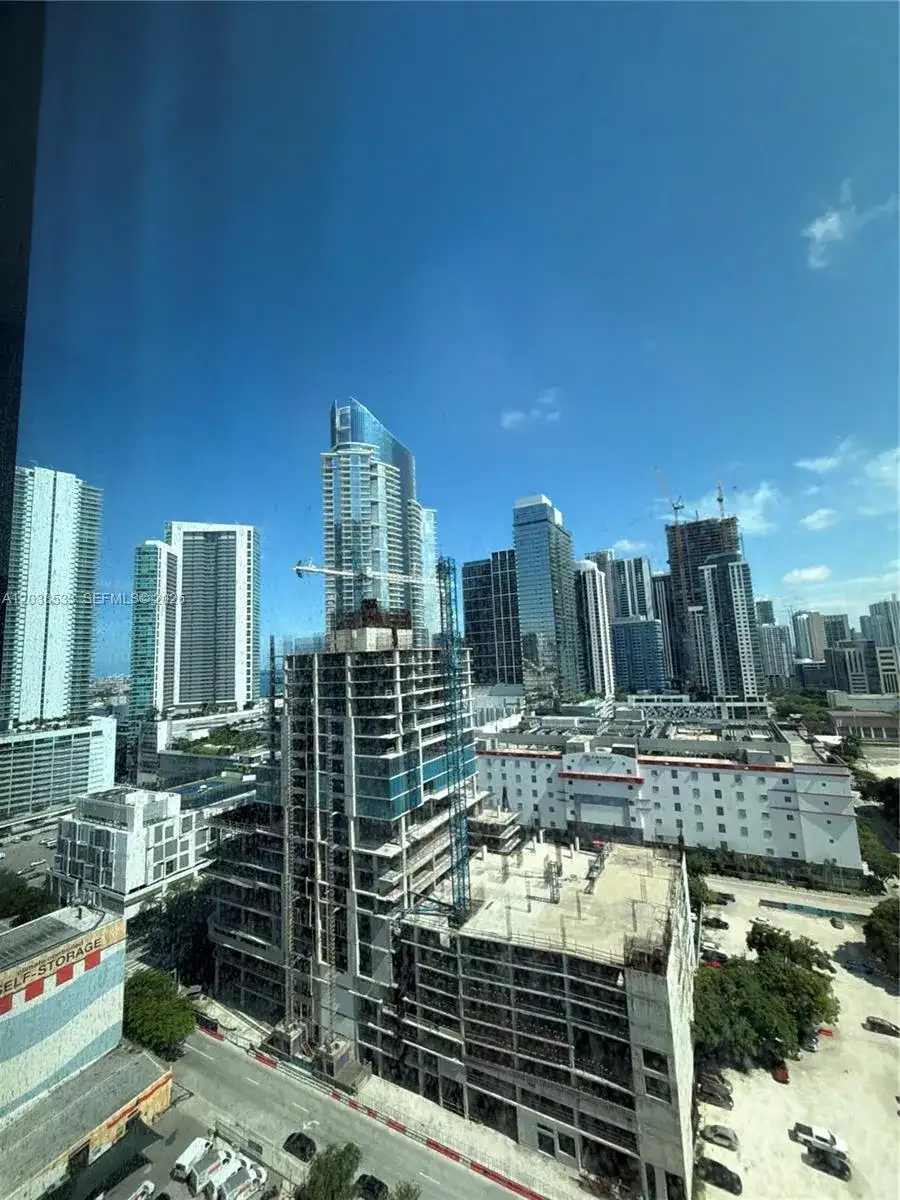 20 NE 11th st # 5305, Miami FL 33132 photo 3