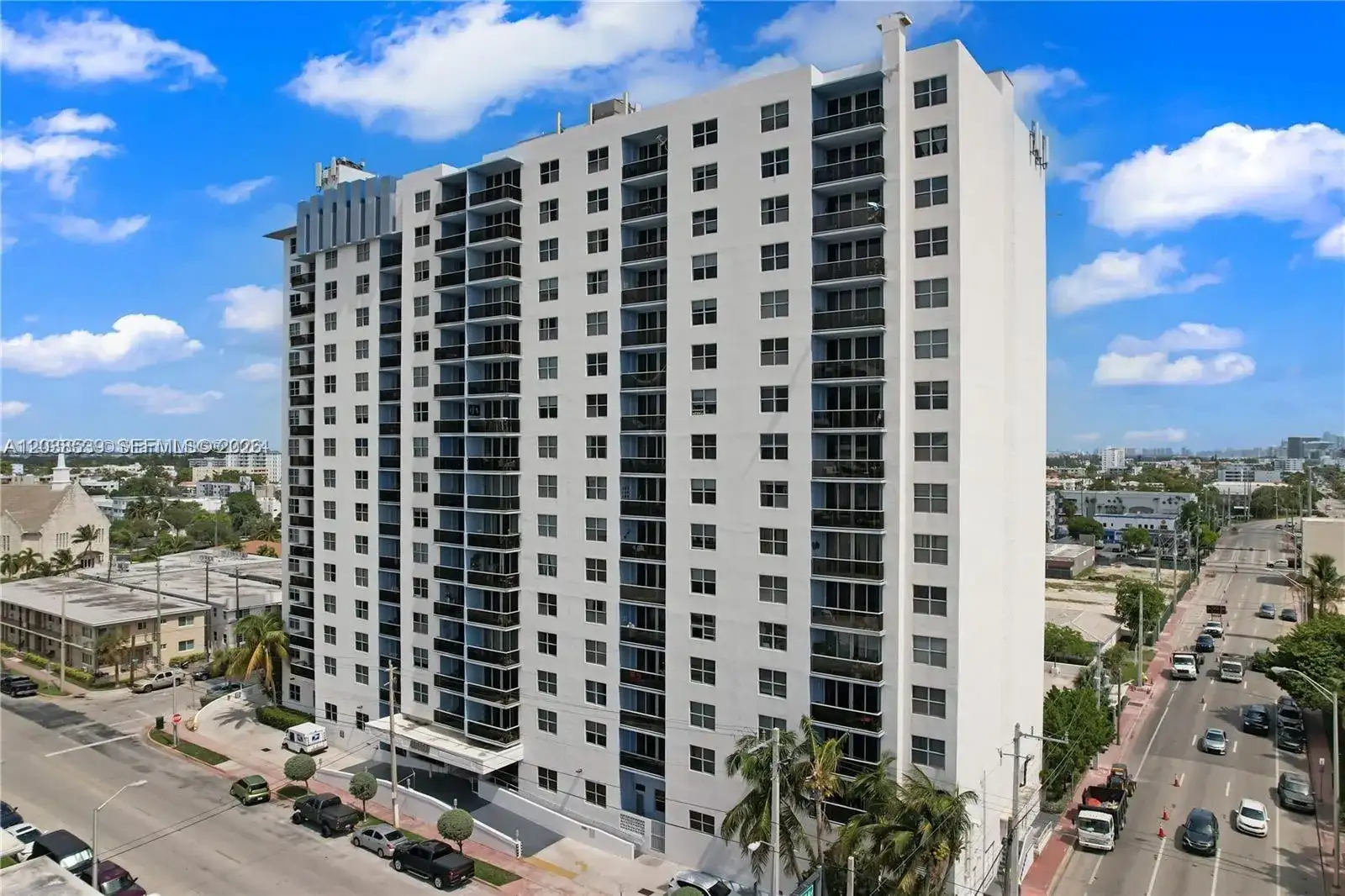 401 69th St, Miami Beach FL 33141 photo 3
