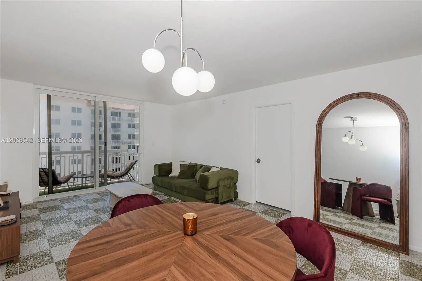 401 Ocean Dr # 810, Miami Beach FL 33139 photo 2