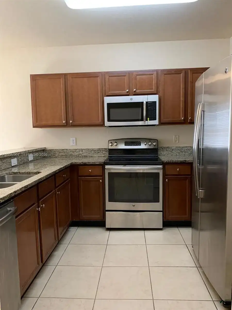 8960 NW 97th Ave # 217, Doral FL 33178 photo 3