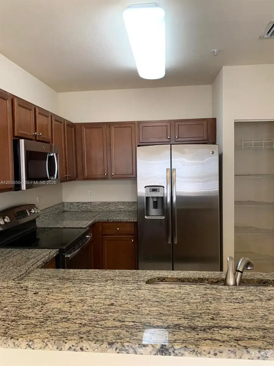 8960 NW 97th Ave # 217, Doral FL 33178 photo 4